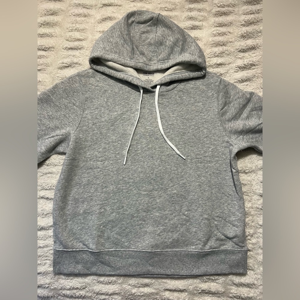 Gray Woman’s Tek Gear Ultra Soft Hoodie (NEVER WORN!!)